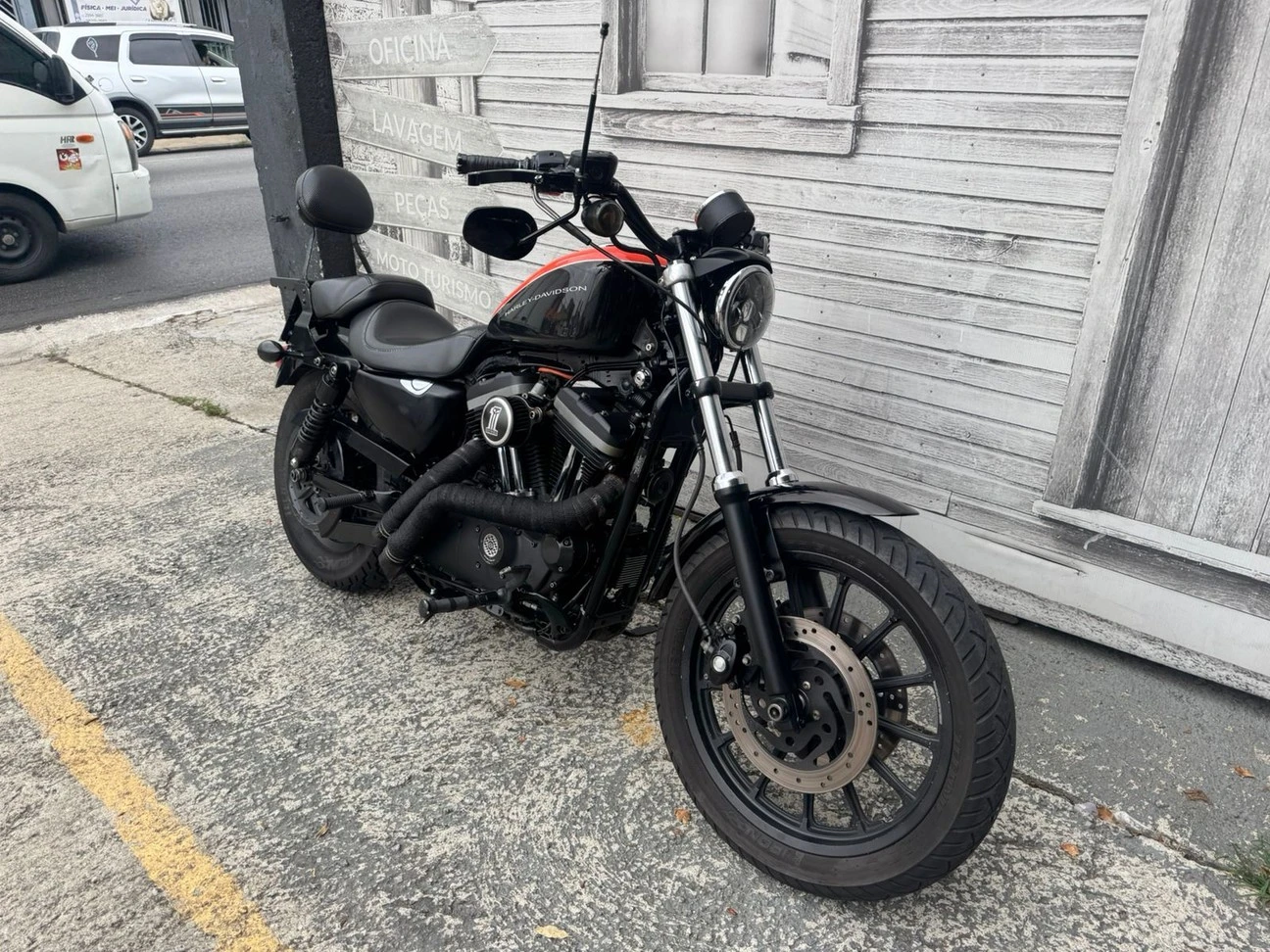 SPORTSTER XL 883 R 