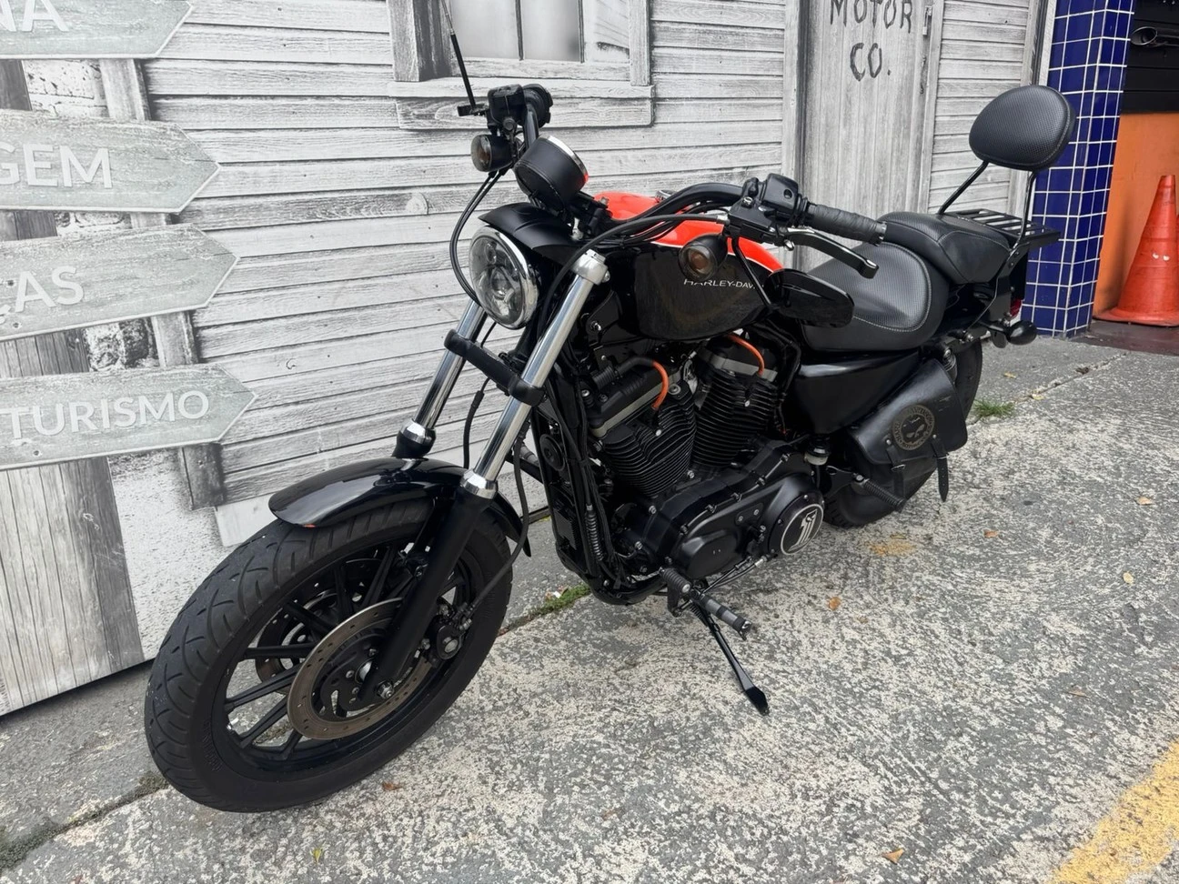 SPORTSTER XL 883 R 