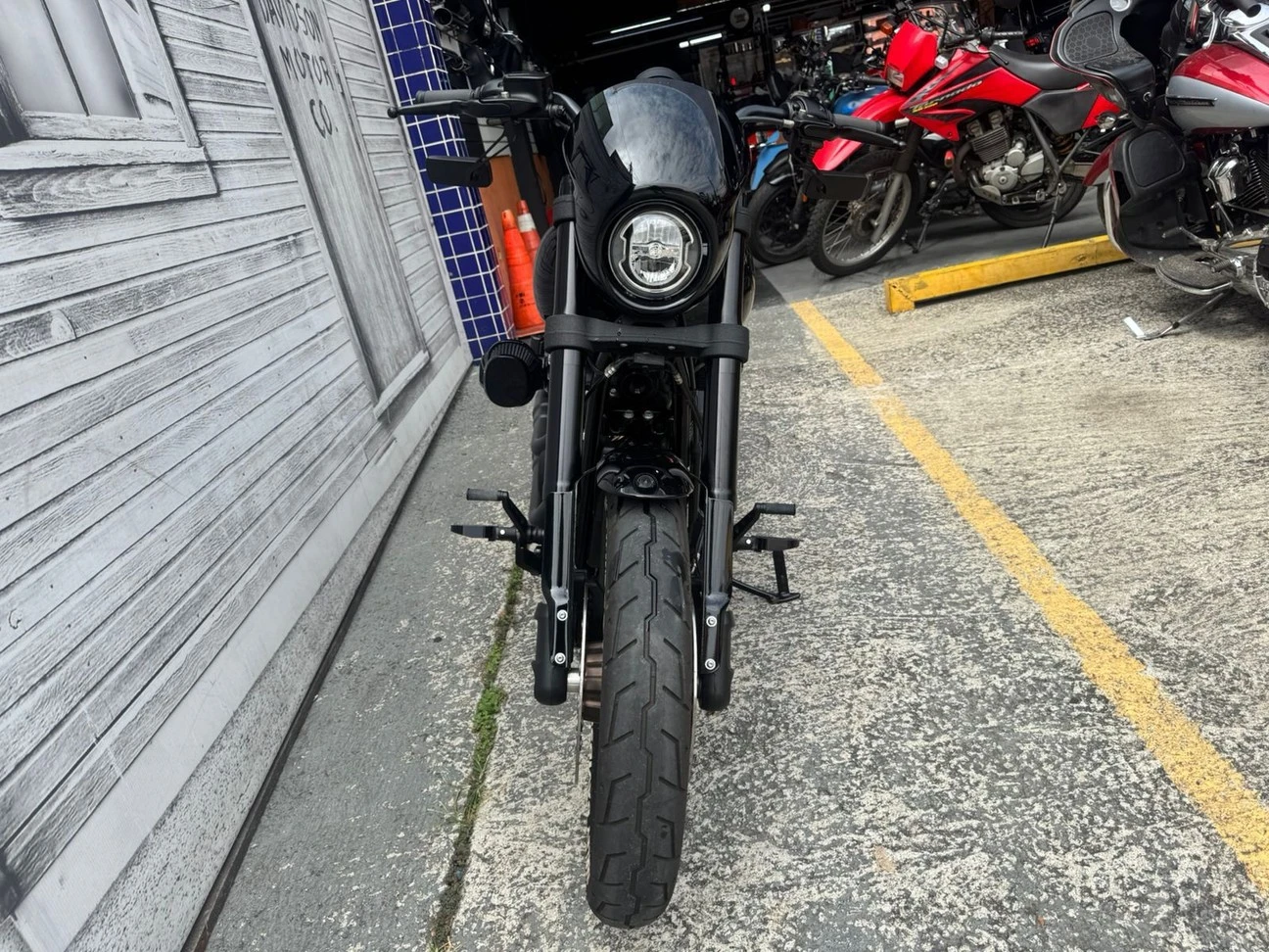 LOW RIDER S 