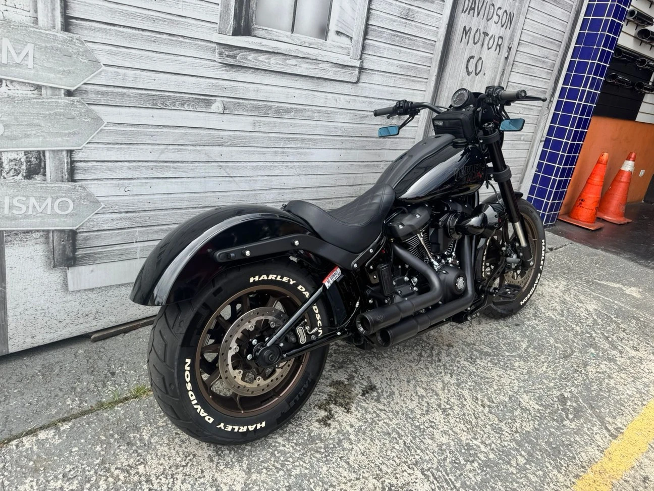 LOW RIDER S 