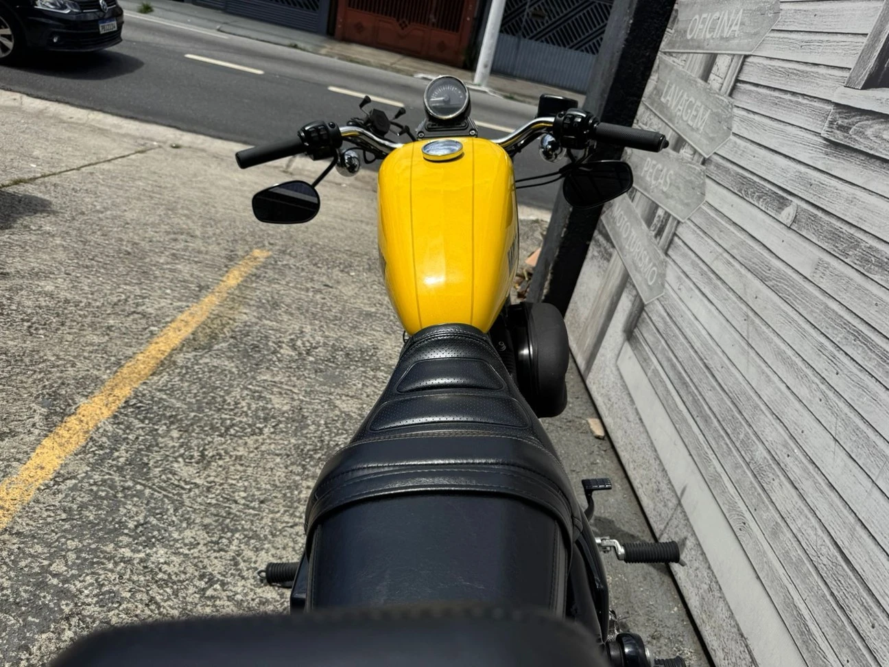 ROADSTER 