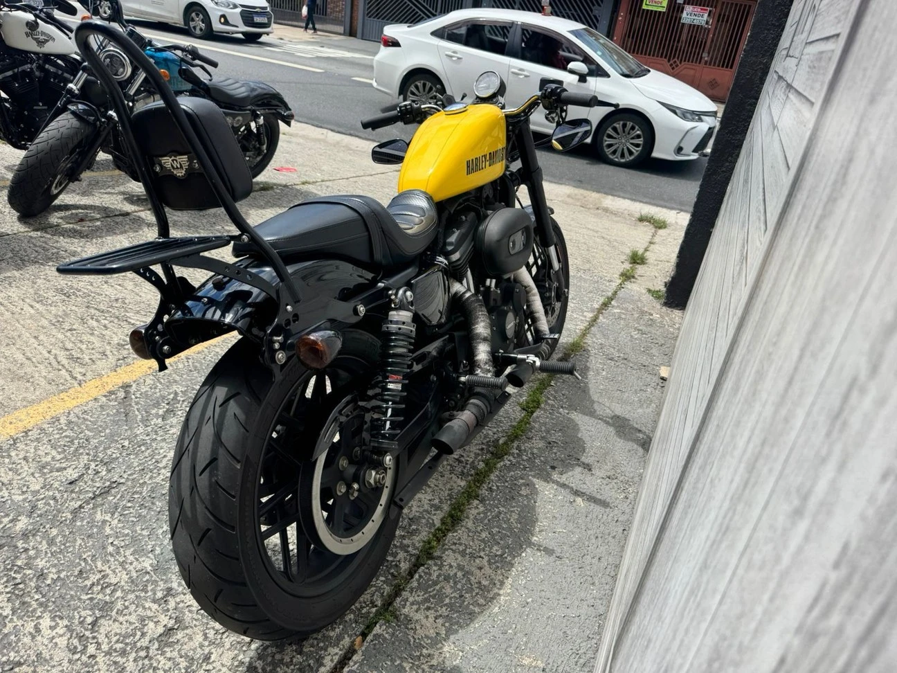 ROADSTER 