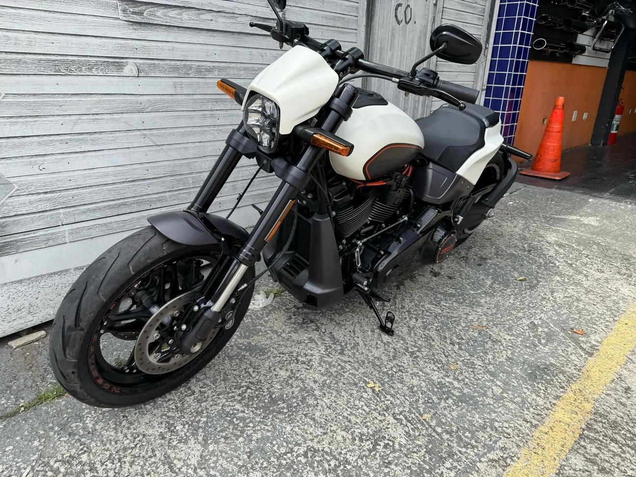 SOFTAIL FXDR 114 