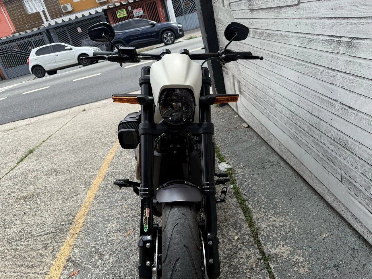 SOFTAIL FXDR 114 