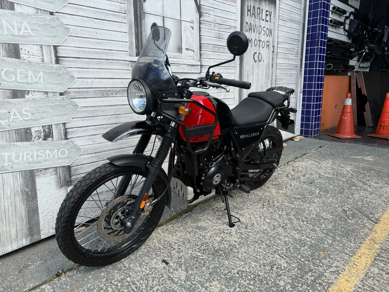 HIMALAYAN 