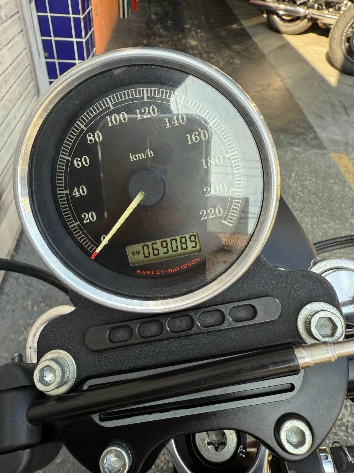SPORTSTER XL 883 R 