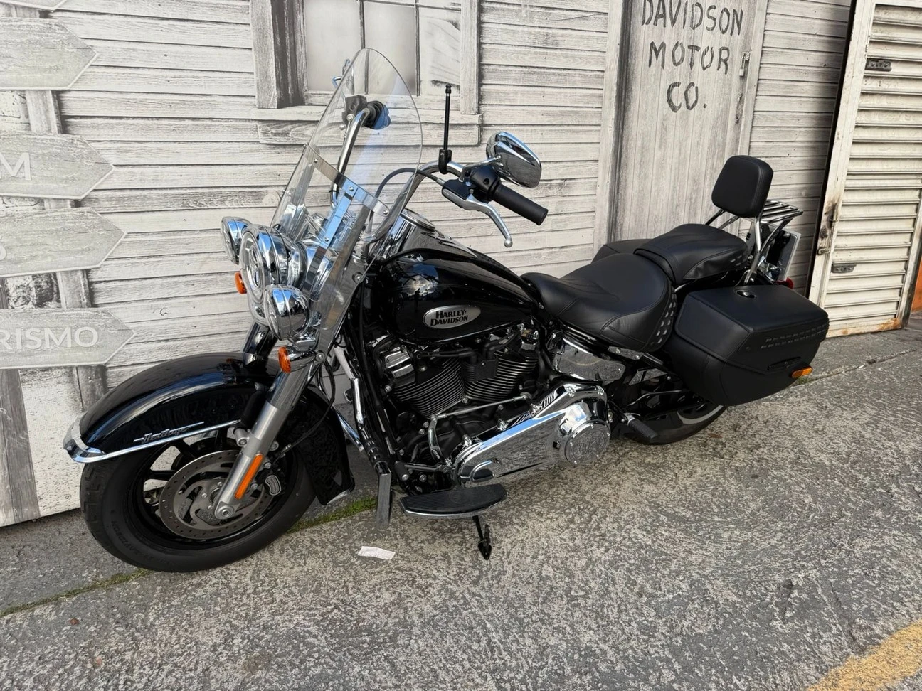 SOFTAIL HERITAGE CLASSIC 114 