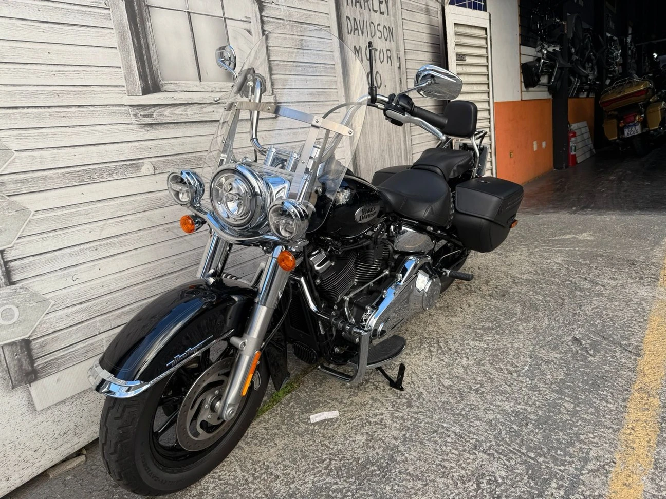 SOFTAIL HERITAGE CLASSIC 114 