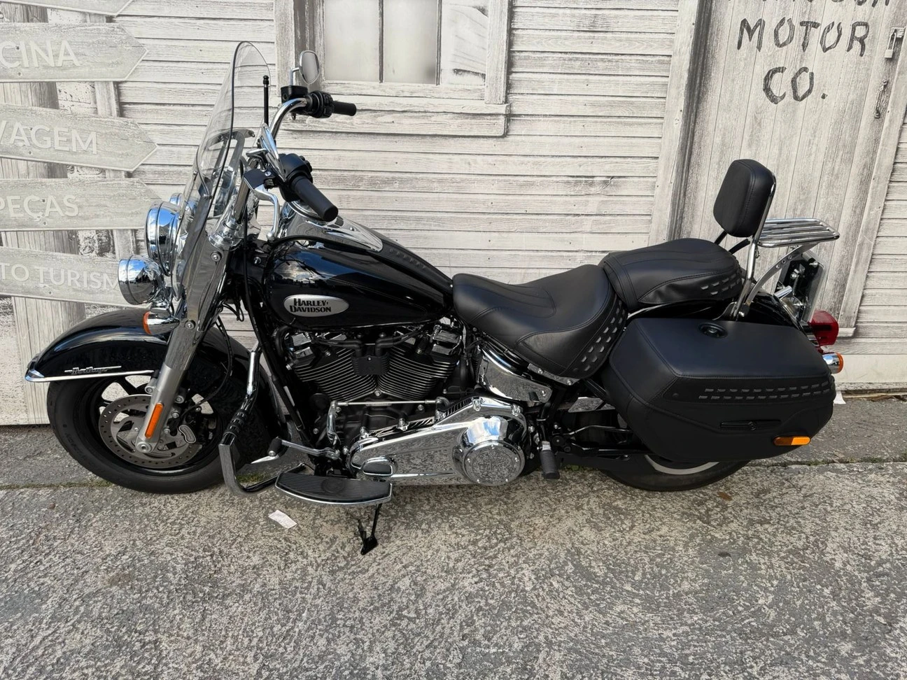 SOFTAIL HERITAGE CLASSIC 114 