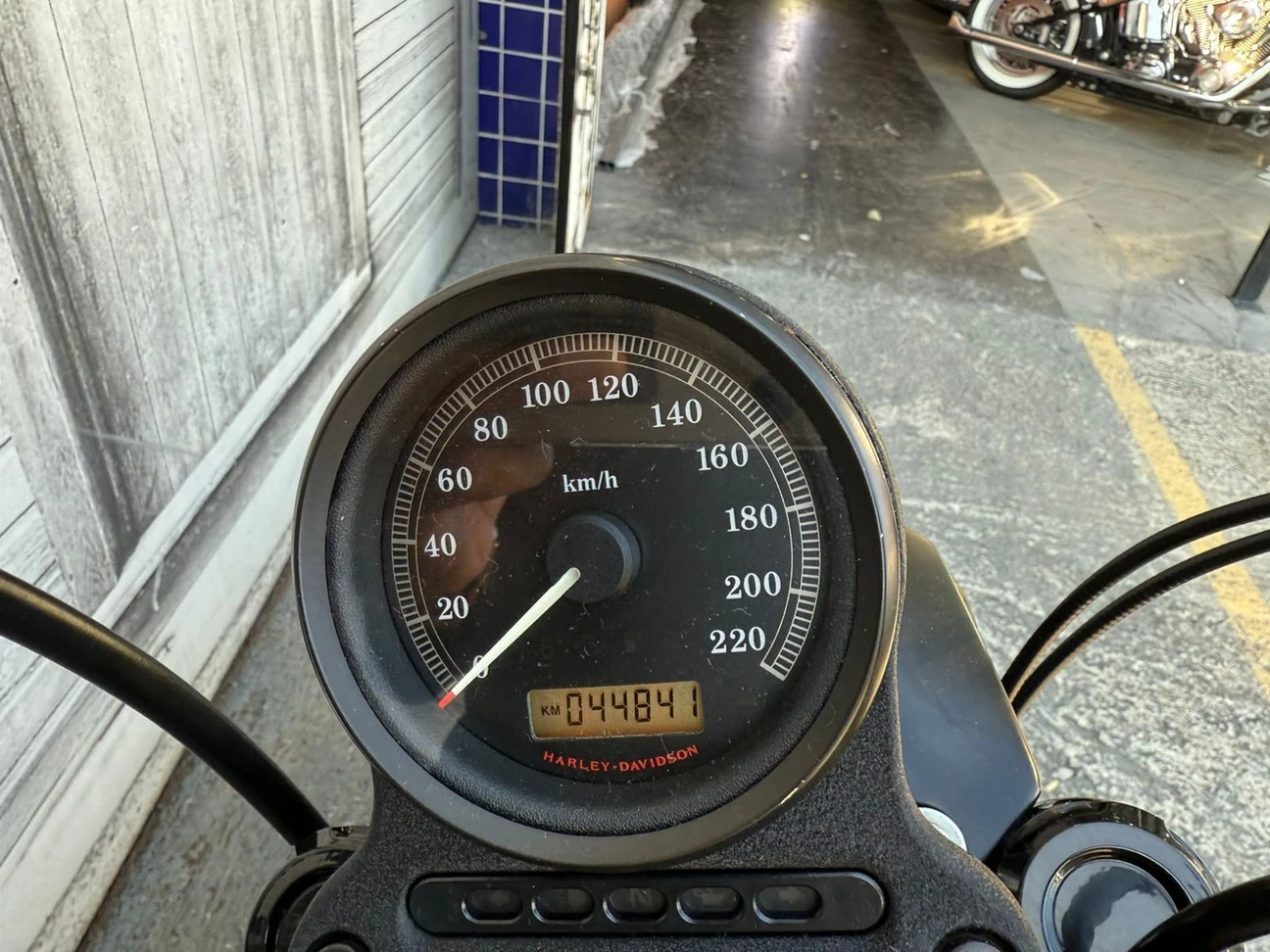SPORTSTER XL 883 N IRON 