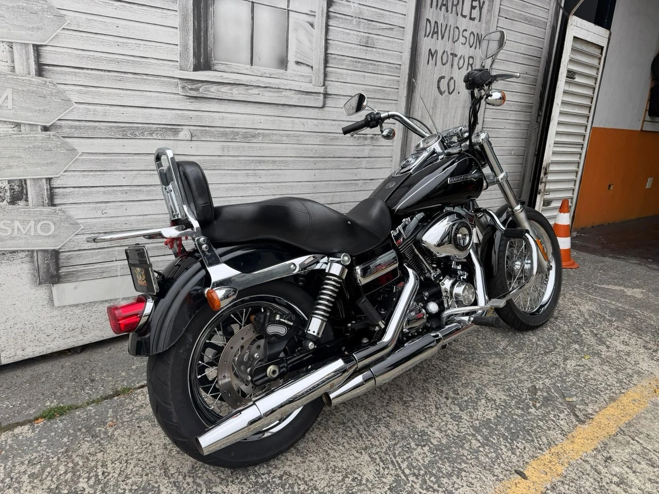 DYNA SUPER GLIDE CUSTOM 