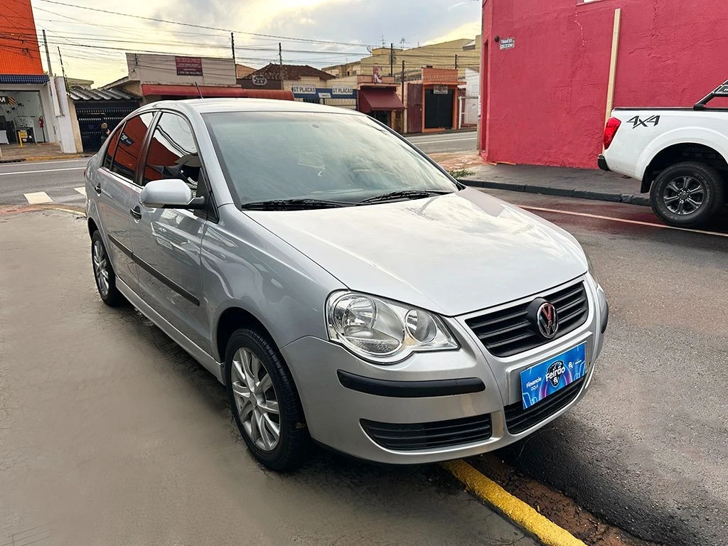 POLO SEDAN 1.6 MI 8V