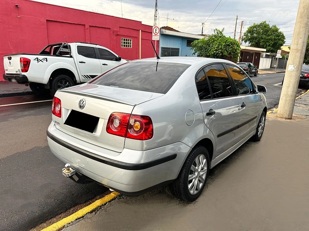 POLO SEDAN 1.6 MI 8V