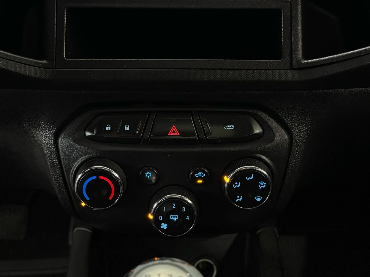 ONIX 1.0 MPFI LT 8V