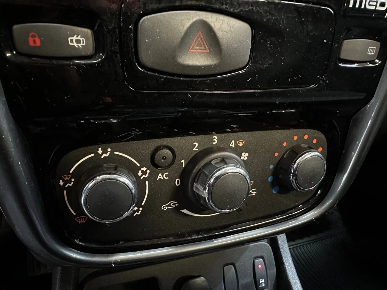 DUSTER 2.0 TECH ROAD II 4X2 16V