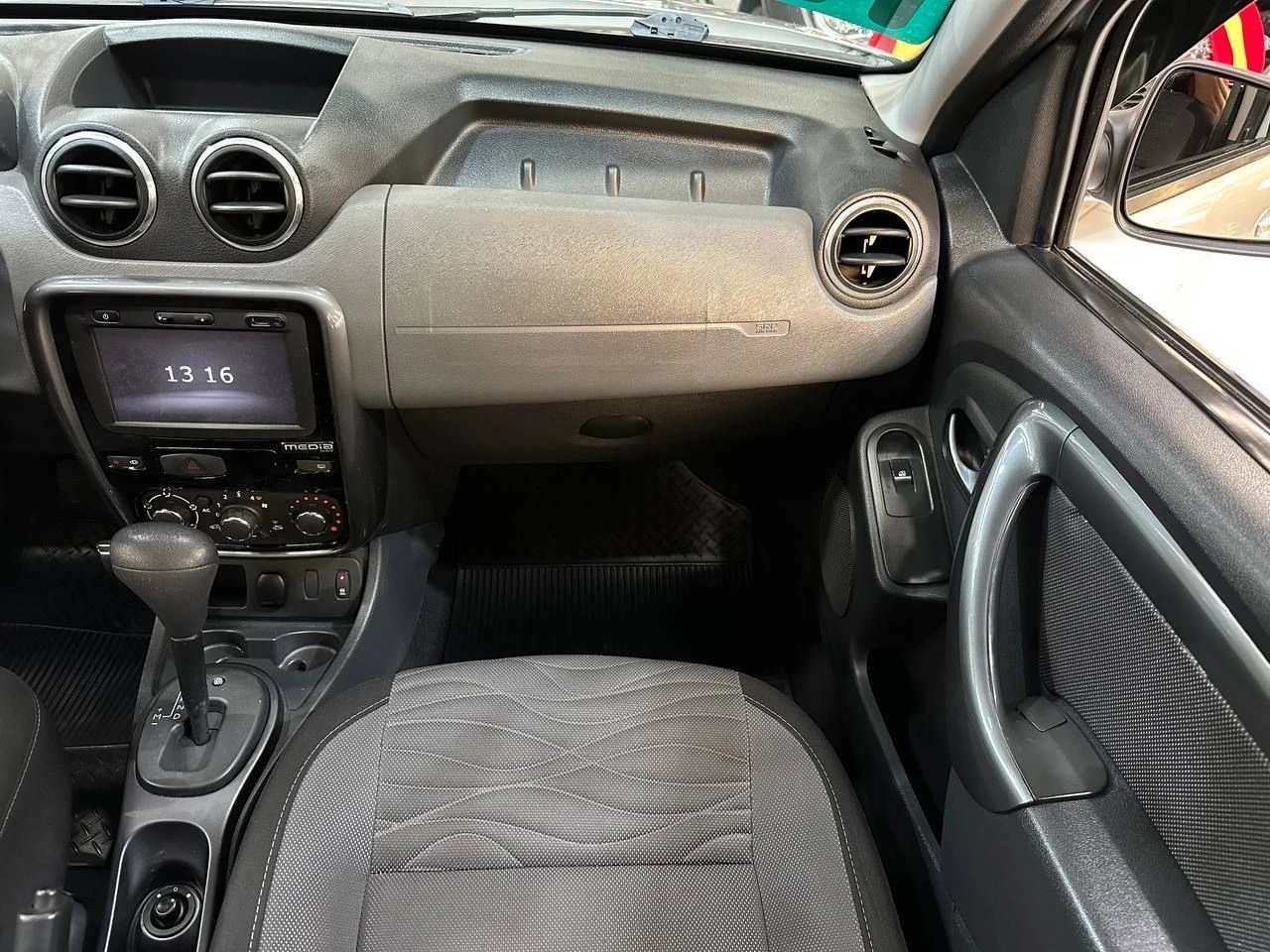 DUSTER 2.0 TECH ROAD II 4X2 16V