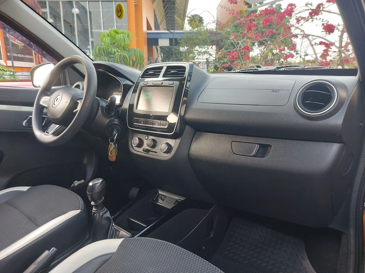 KWID 1.0 12V SCE INTENSE