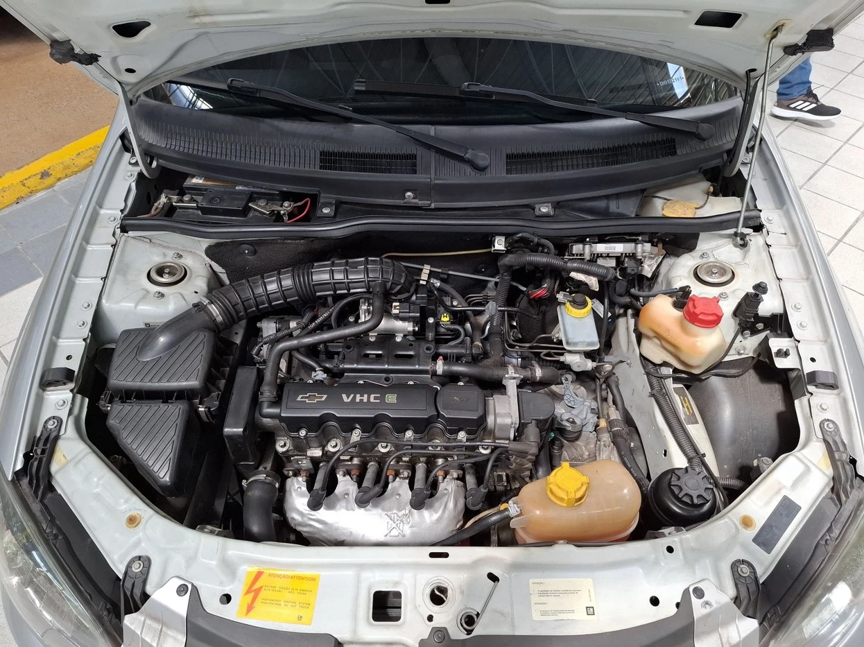 CELTA 1.0 MPFI LT 8V