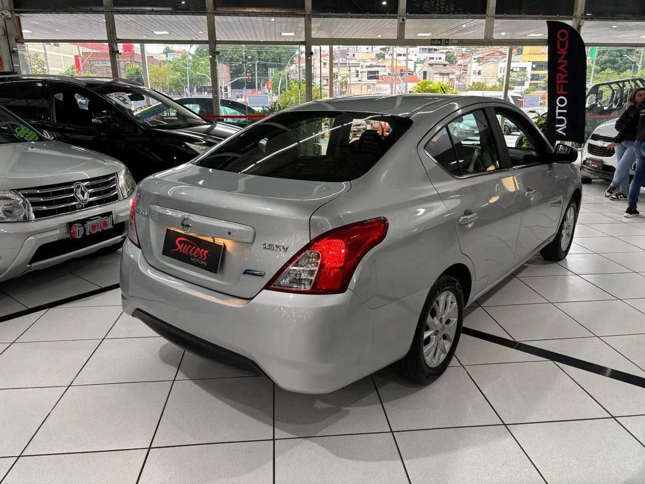VERSA 1.6 SV 16V