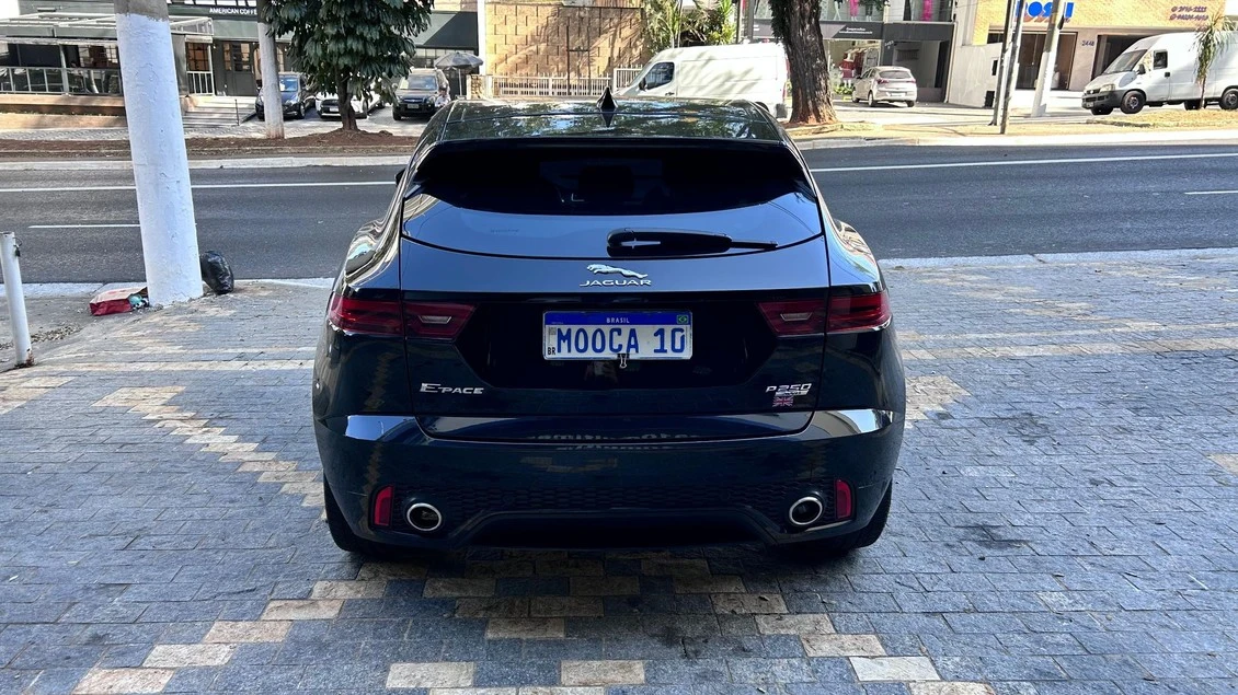 E-PACE 2.0 16V P250 R-DYNAMIC S AWD