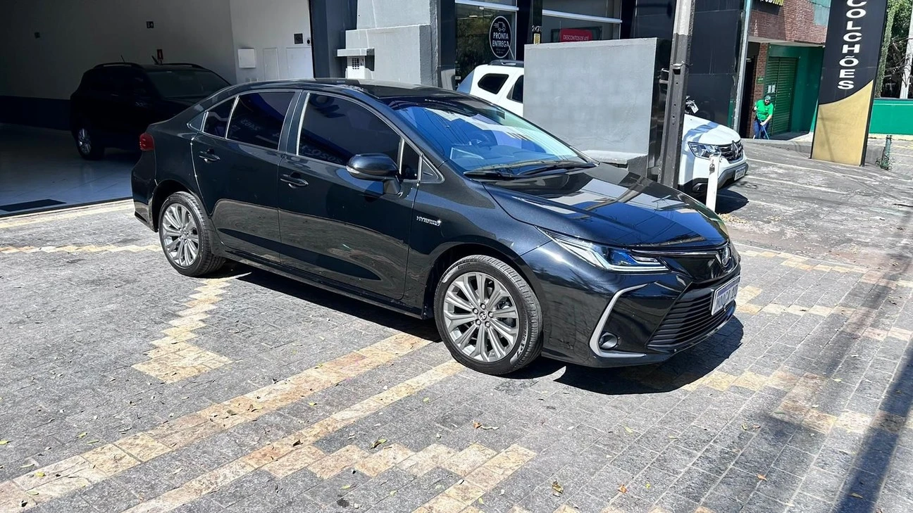 COROLLA 1.8 VVT-I HYBRID ALTIS