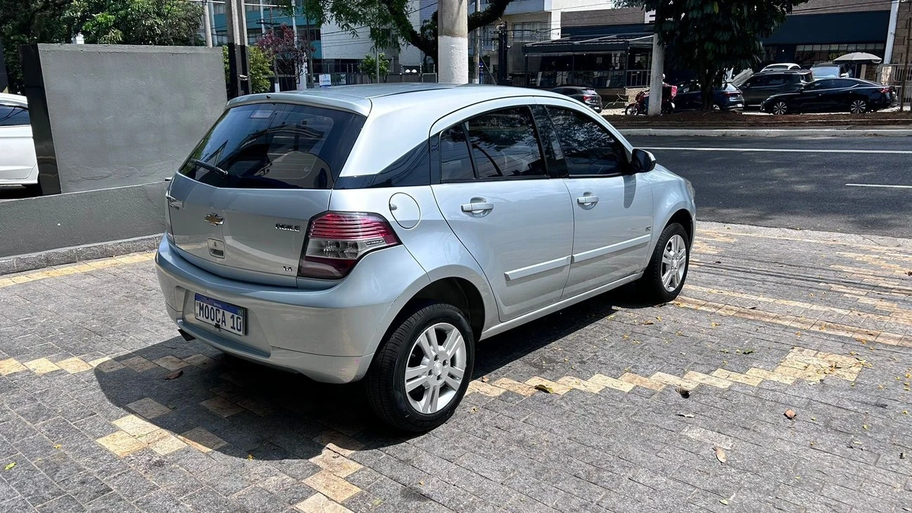 AGILE 1.4 MPFI LTZ 8V