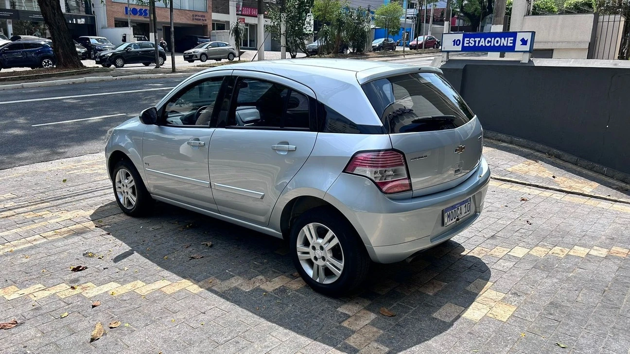 AGILE 1.4 MPFI LTZ 8V