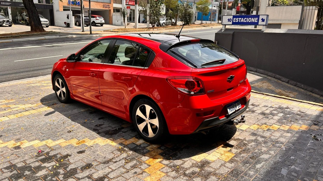 CRUZE 1.8 LT SPORT6 16V