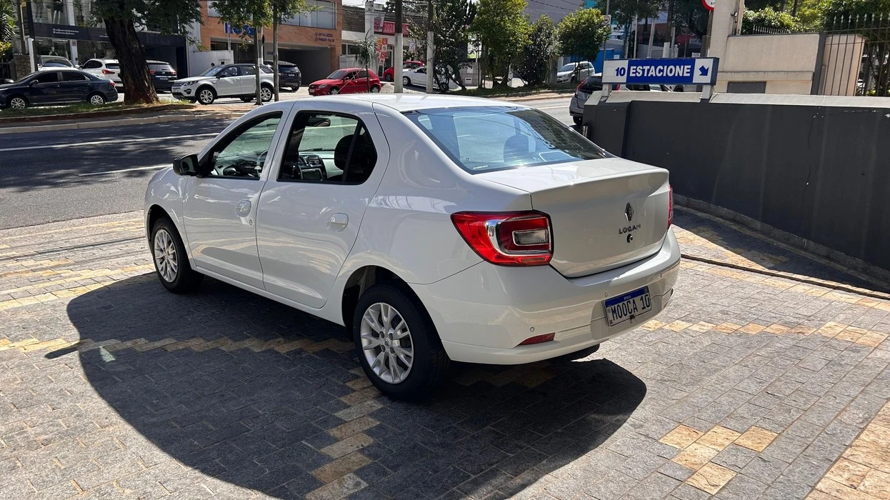LOGAN 1.0 12V SCE ZEN