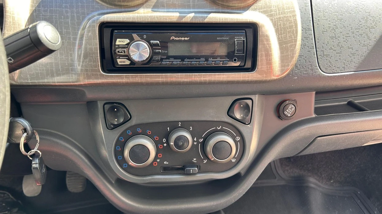 UNO 1.0 WAY 8V