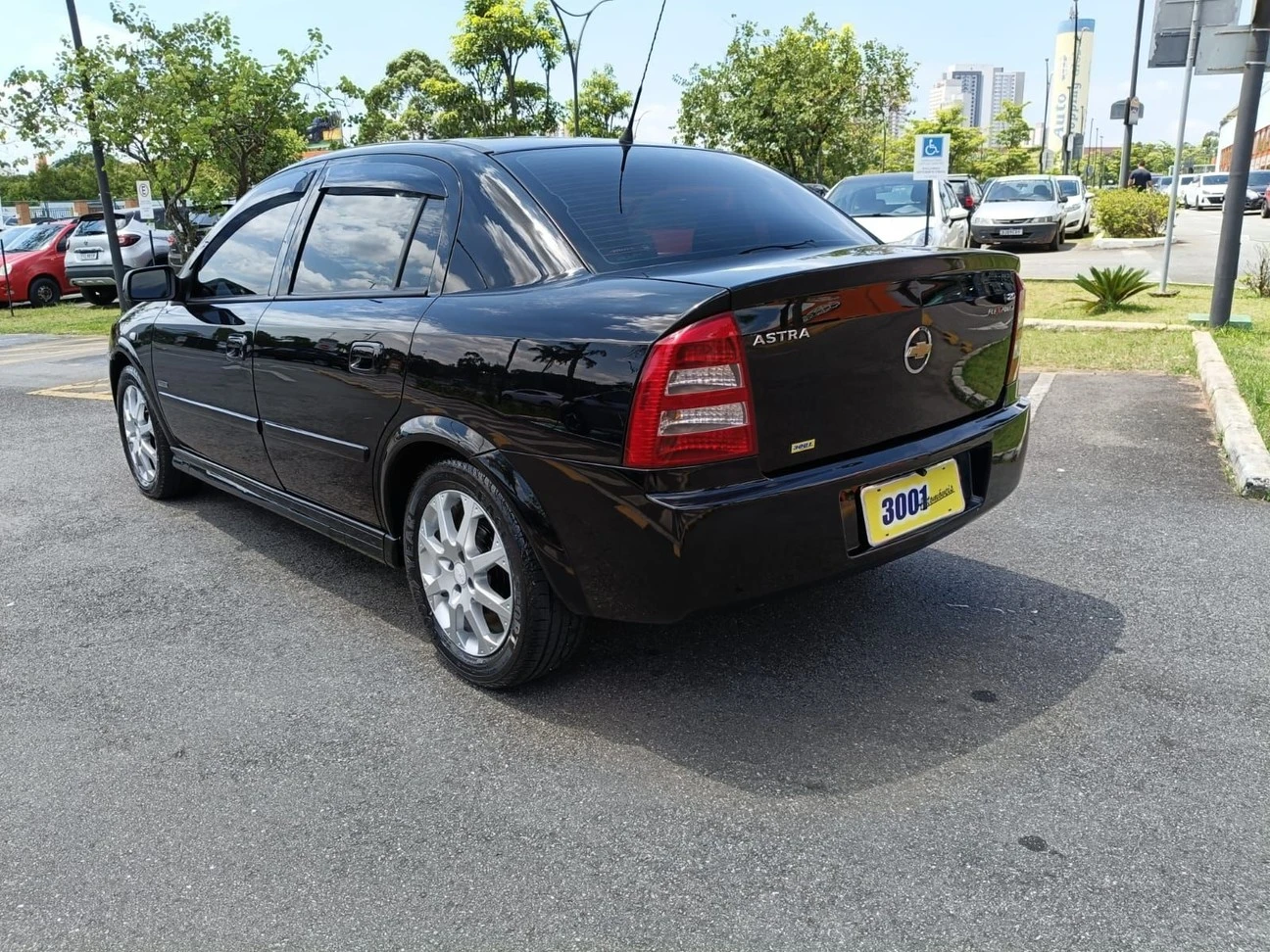 ASTRA 2.0 MPFI ADVANTAGE SEDAN 8V