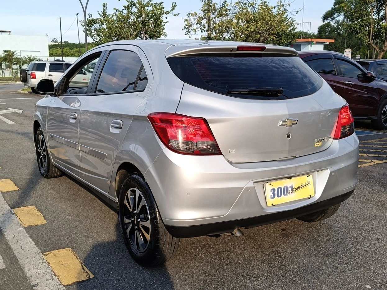 ONIX 1.4 MPFI LTZ 8V