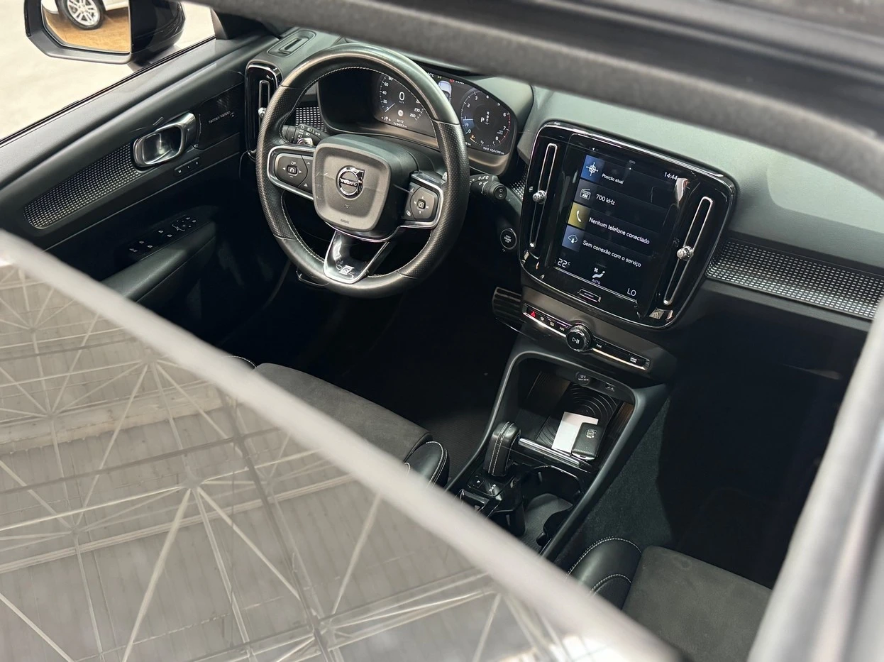 VOLVO/XC40 2.0 T5 R-DESIGN AWD 2018