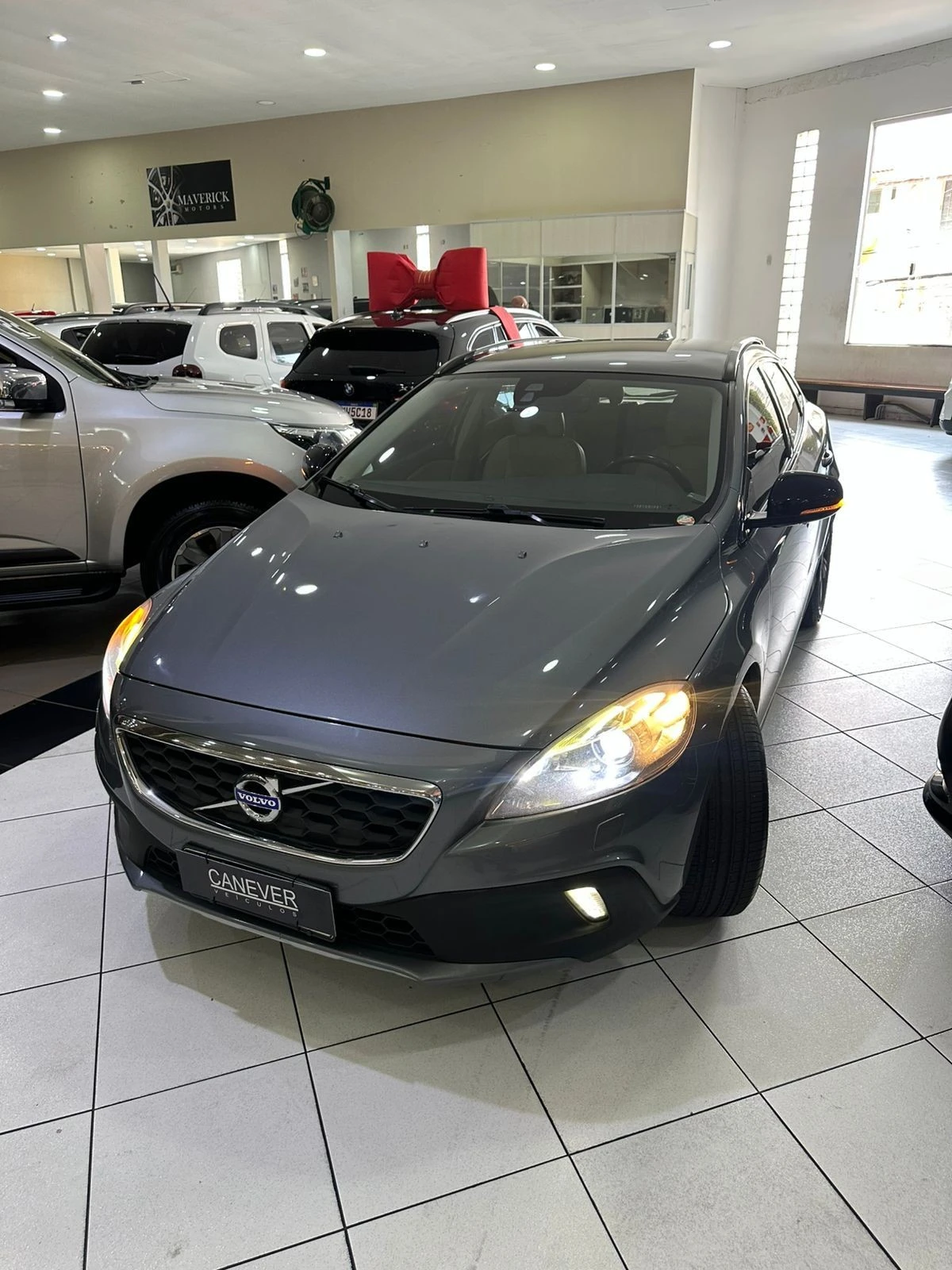 V40 2.0 T5 CROSS COUNTRY AWD TURBO