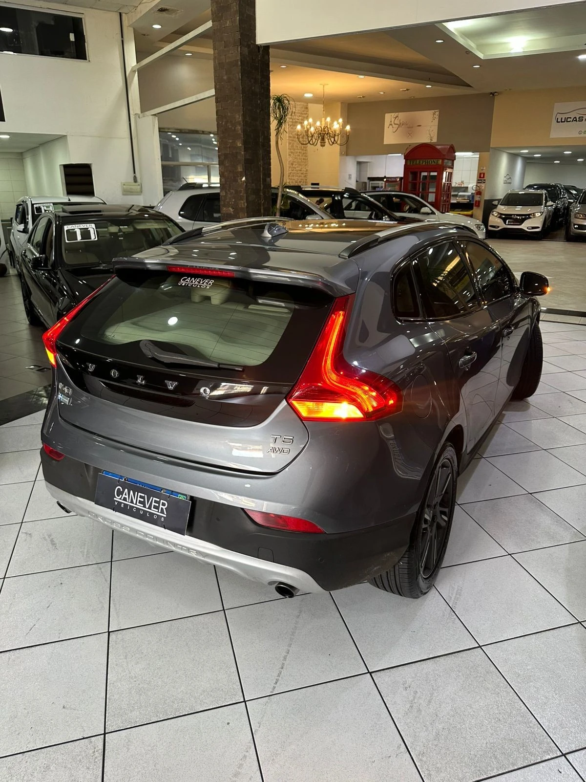 V40 2.0 T5 CROSS COUNTRY AWD TURBO