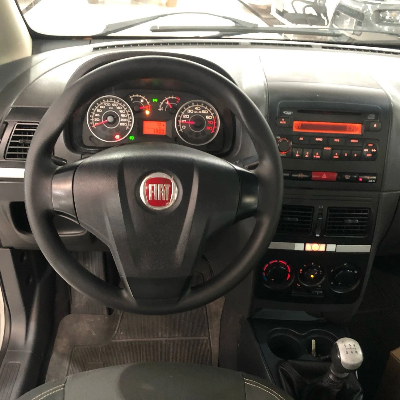 IDEA 1.6 MPI ESSENCE 16V