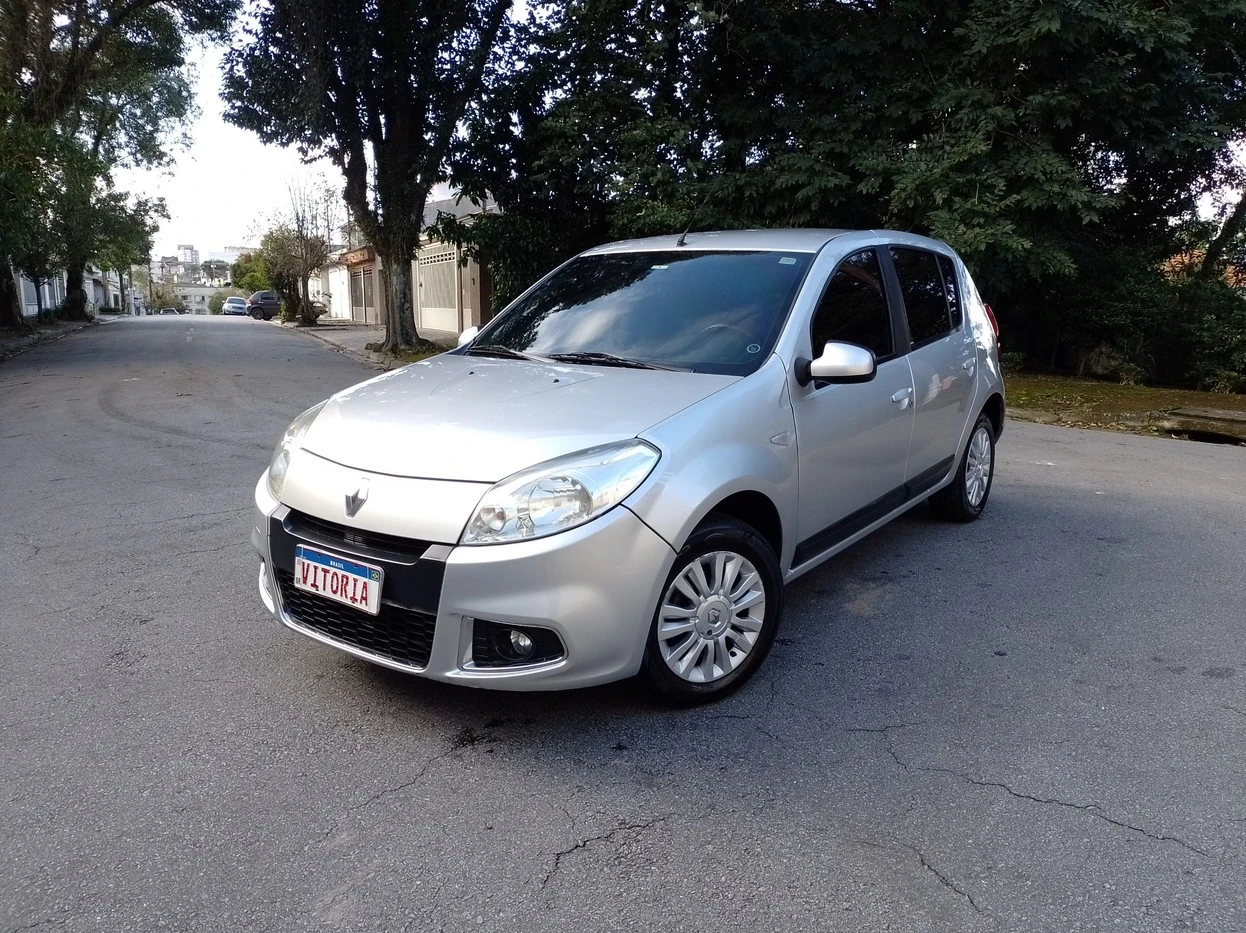 SANDERO 1.6 PRIVILEGE 8V