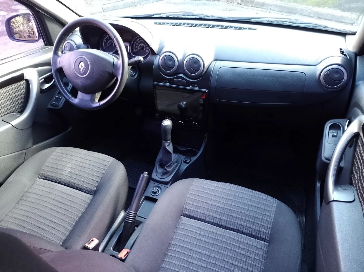 SANDERO 1.6 PRIVILEGE 8V