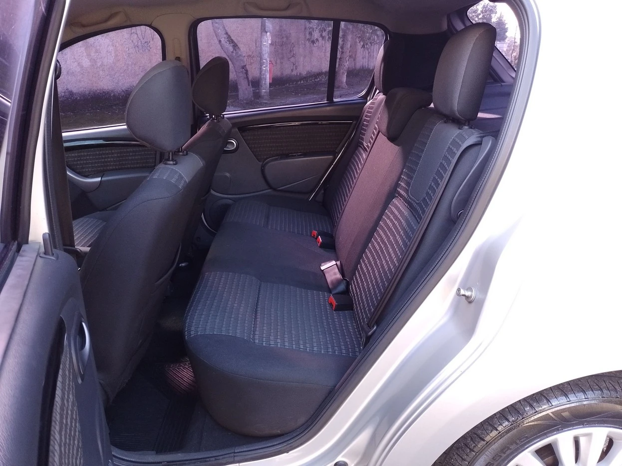 SANDERO 1.6 PRIVILEGE 8V