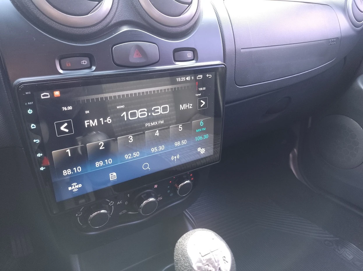 SANDERO 1.6 PRIVILEGE 8V