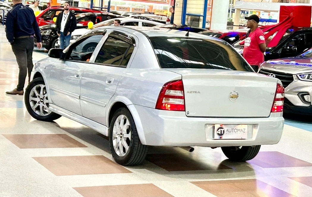 ASTRA 2.0 MPFI ADVANTAGE SEDAN 8V