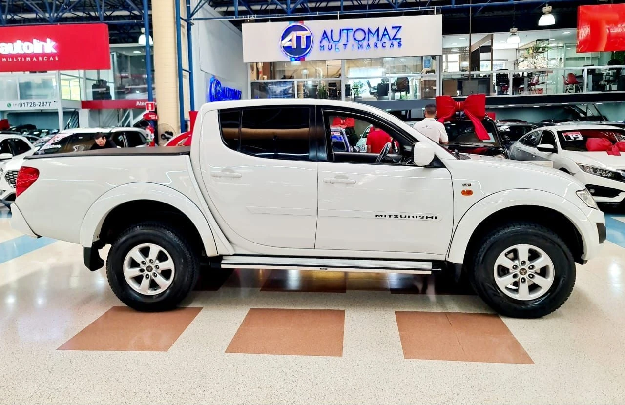 L200 TRITON 2.4 HLS 4X2 CD 16V