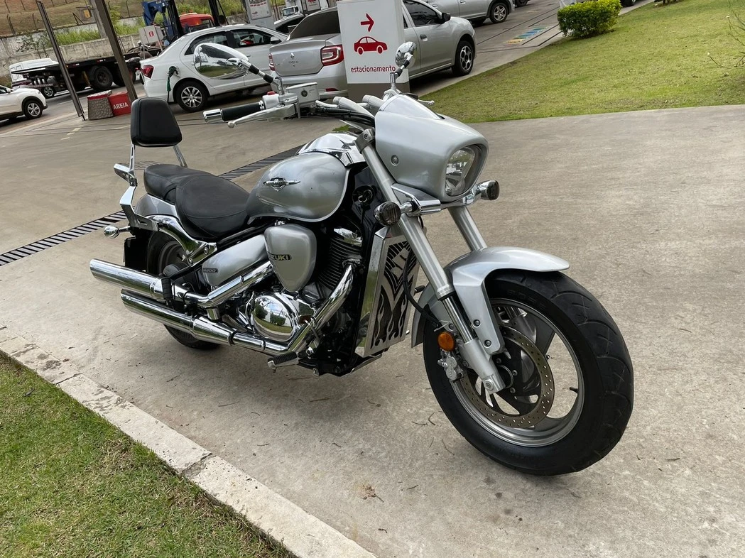 SUZUKI BOULEVARD M800 2015