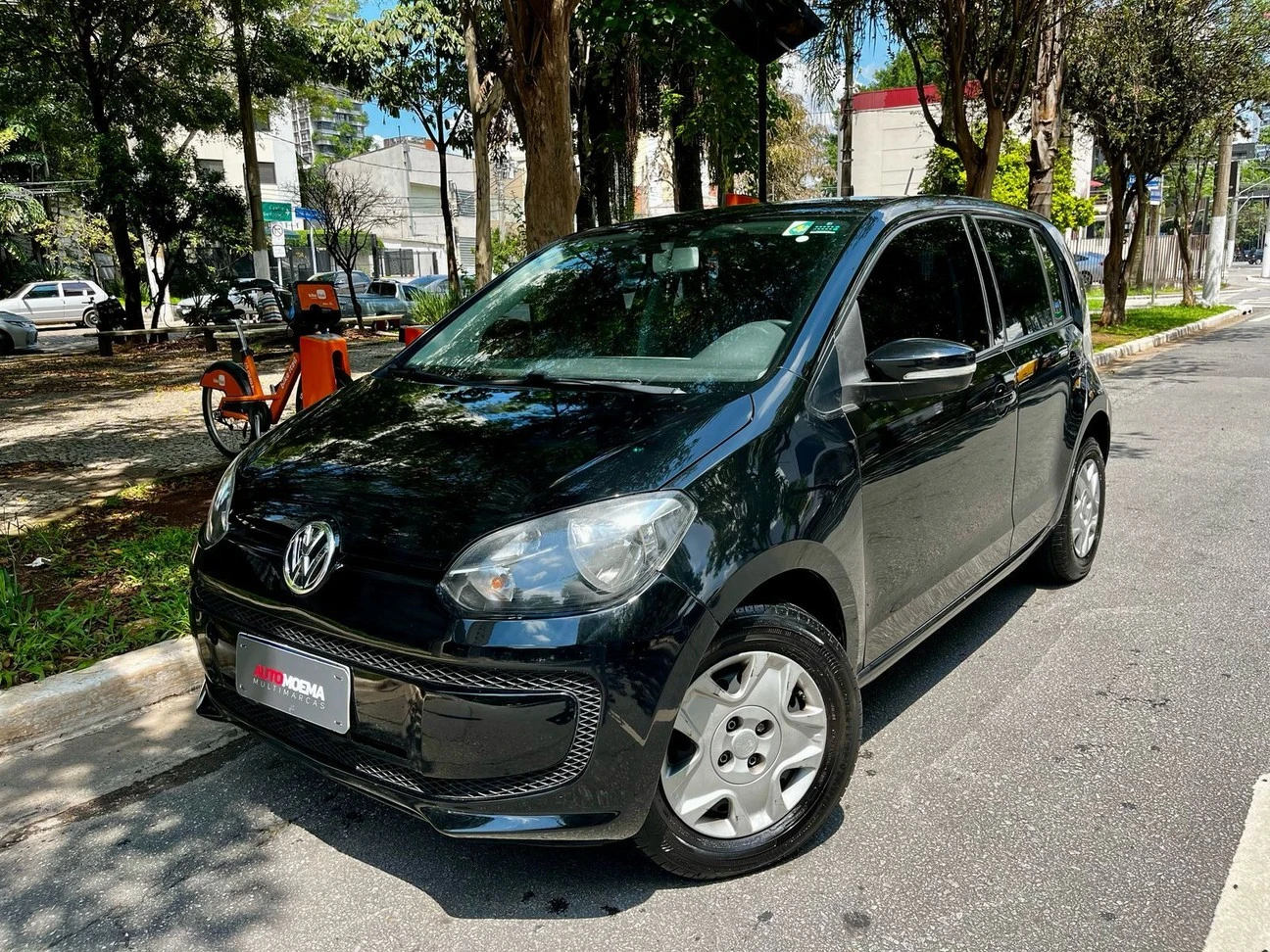 VOLKSWAGEN UP 2015
