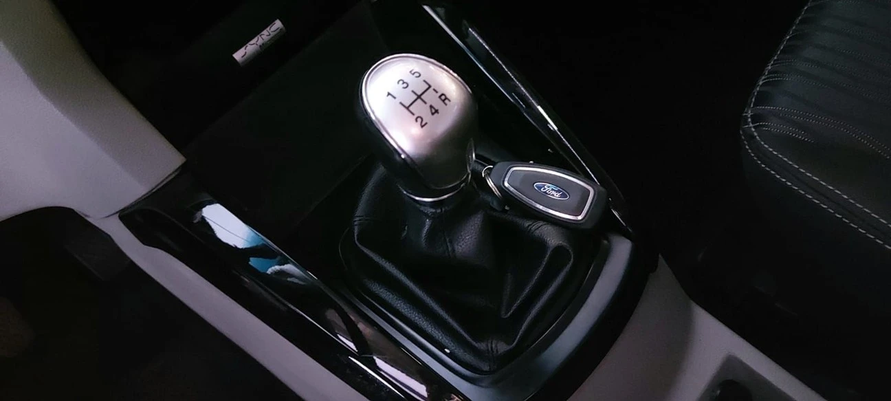 ECOSPORT 1.6 TITANIUM 16V