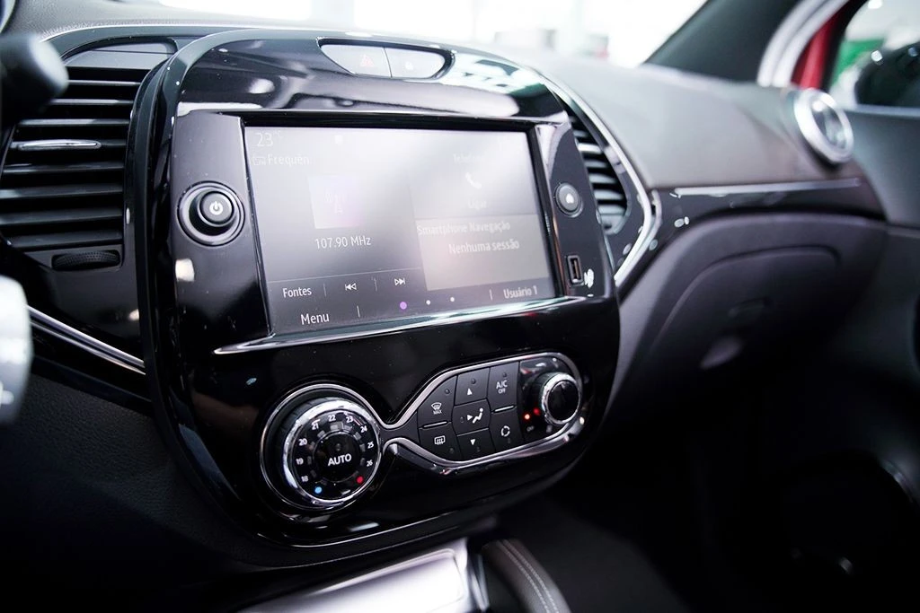 CAPTUR 1.3 TCE ICONIC