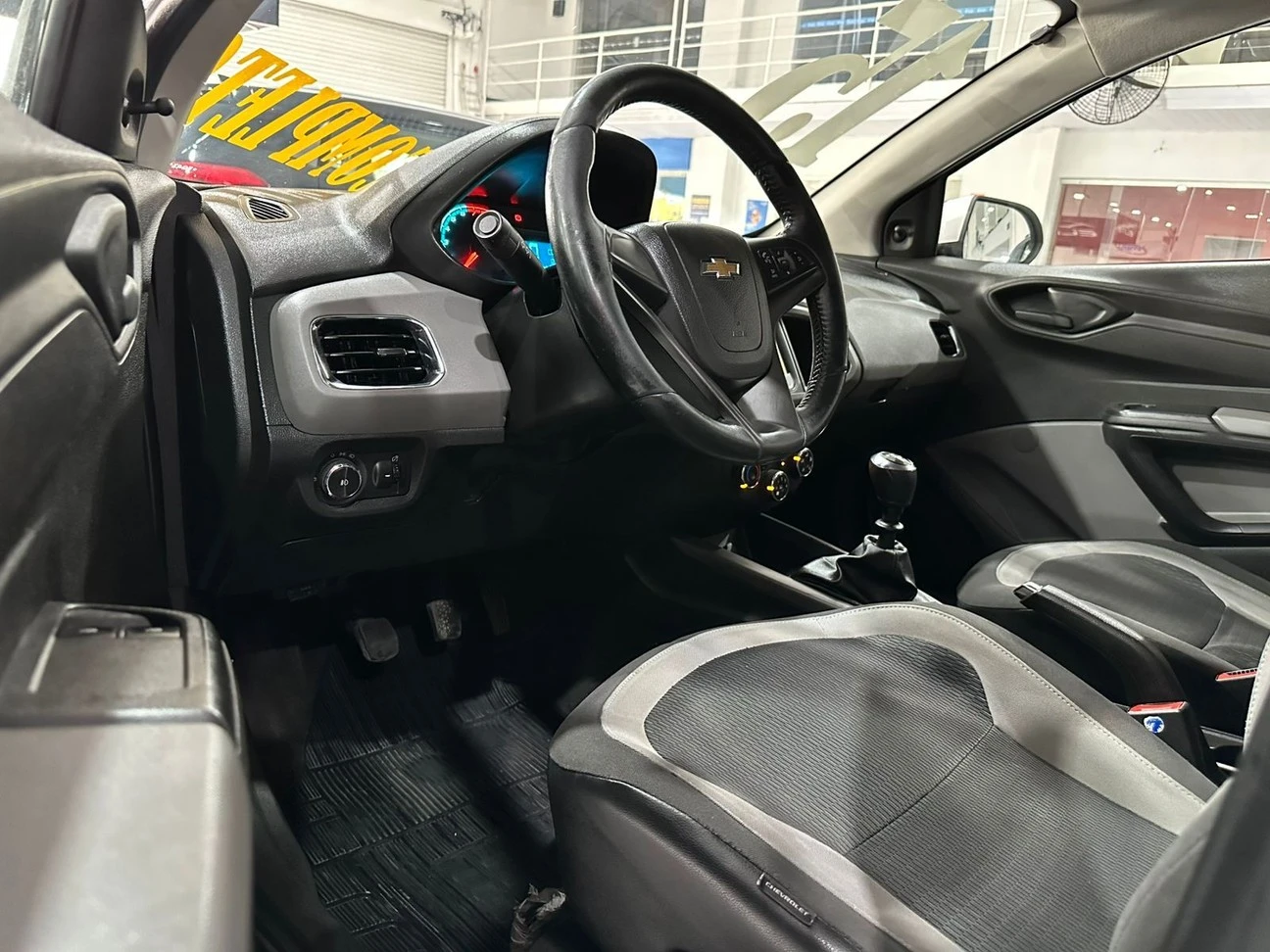 ONIX 1.0 MPFI SELEÇÃO 8V