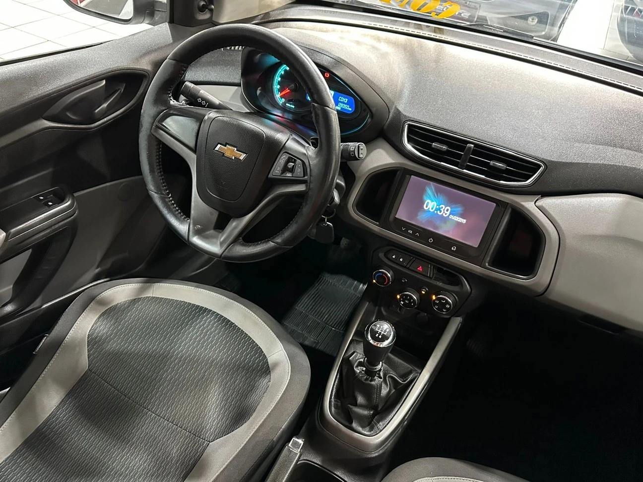 ONIX 1.0 MPFI SELEÇÃO 8V