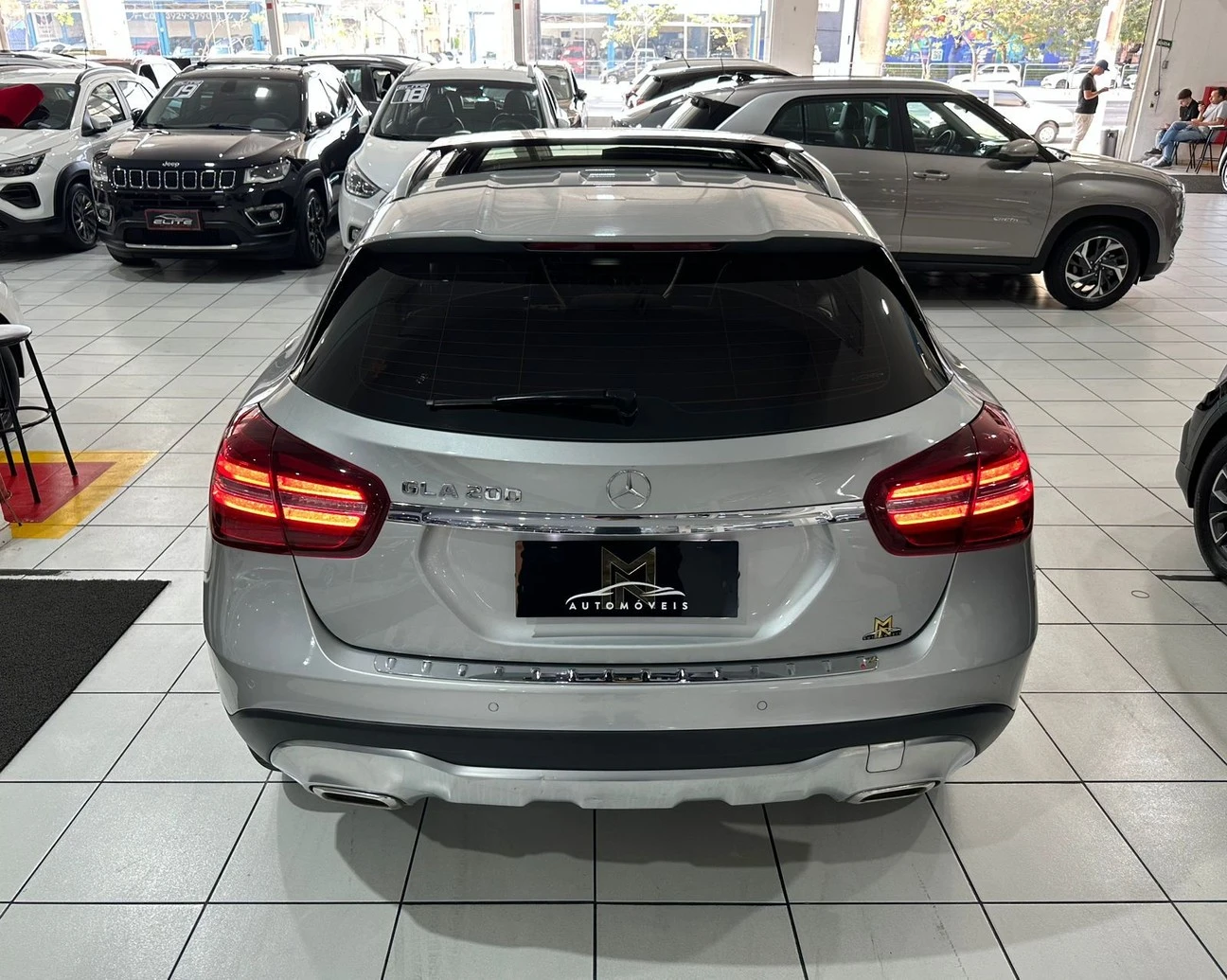 GLA 200 1.6 CGI ENDURO 7G-DCT