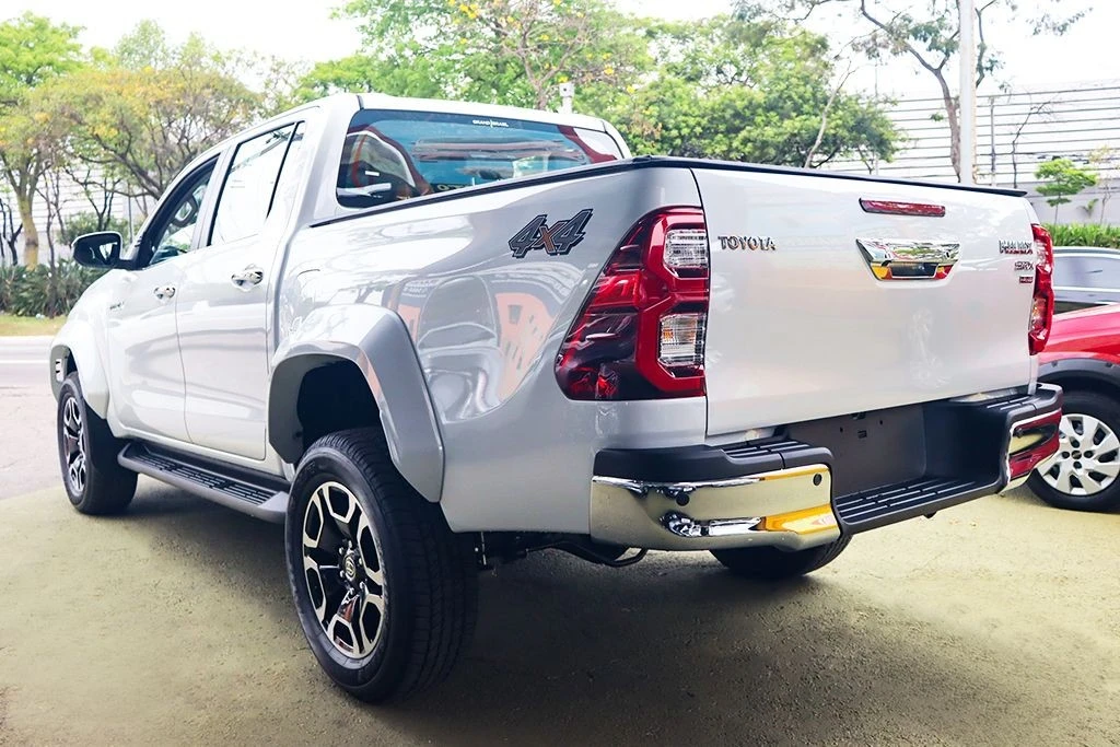 TOYOTA/HILUX 2.8 D-4D TURBO CD SRX PLUS 4X4 2024